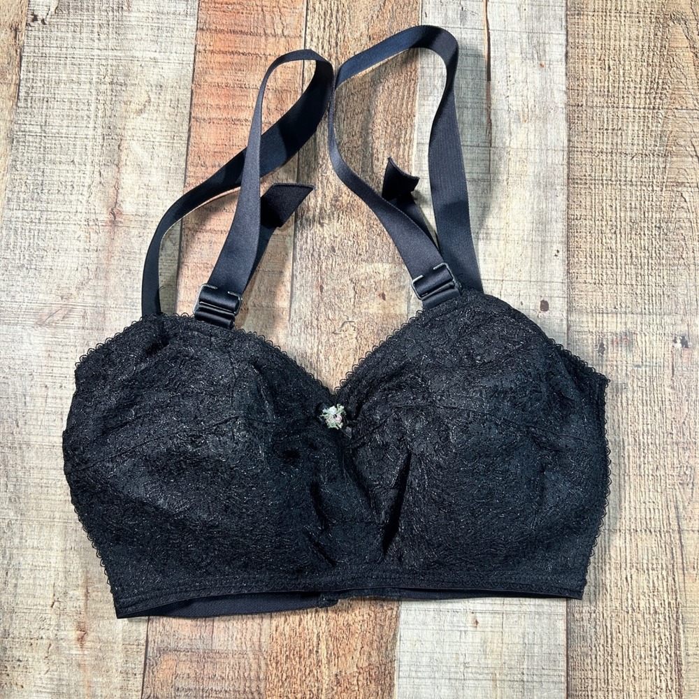 Forever Firm Black Lace Wireless Bra Size 30J Full Coverage Support Bands